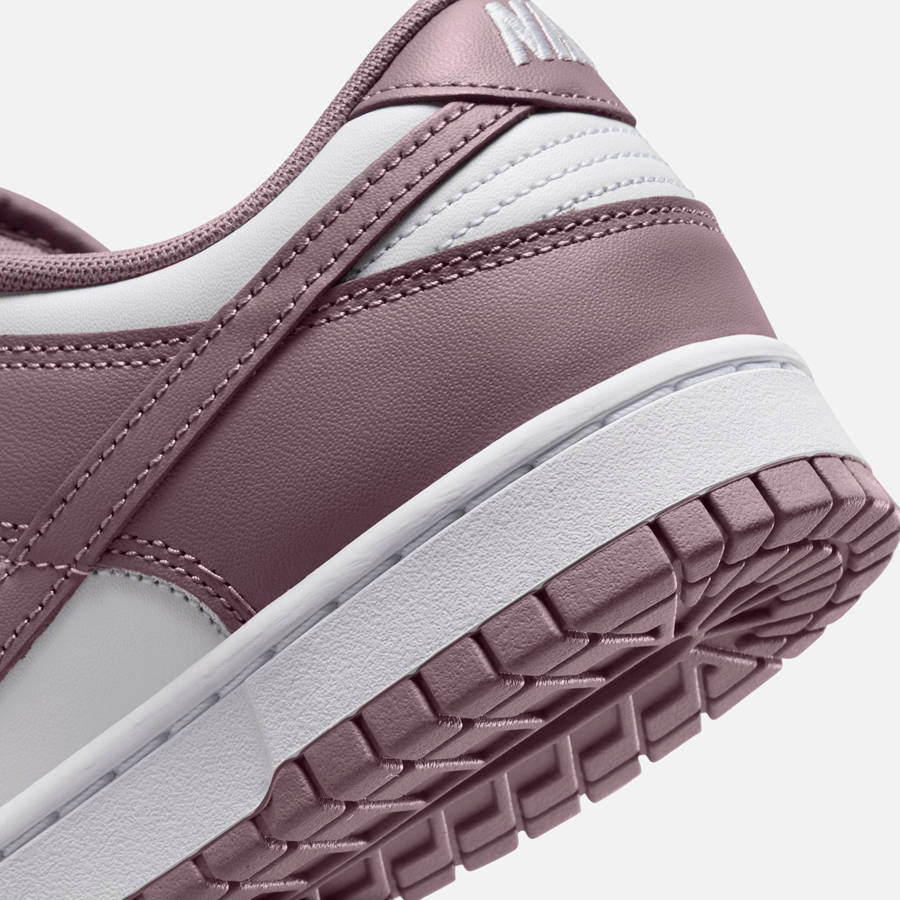 White / Grey Brown Grey / White Men Kith Nike Dunk Low Retro Sneakers | 3024-CGFSR