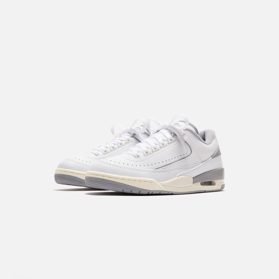 White / Grey Men Kith Jordan Air Jordan 2/3 Sneakers | 9613-OCMGZ