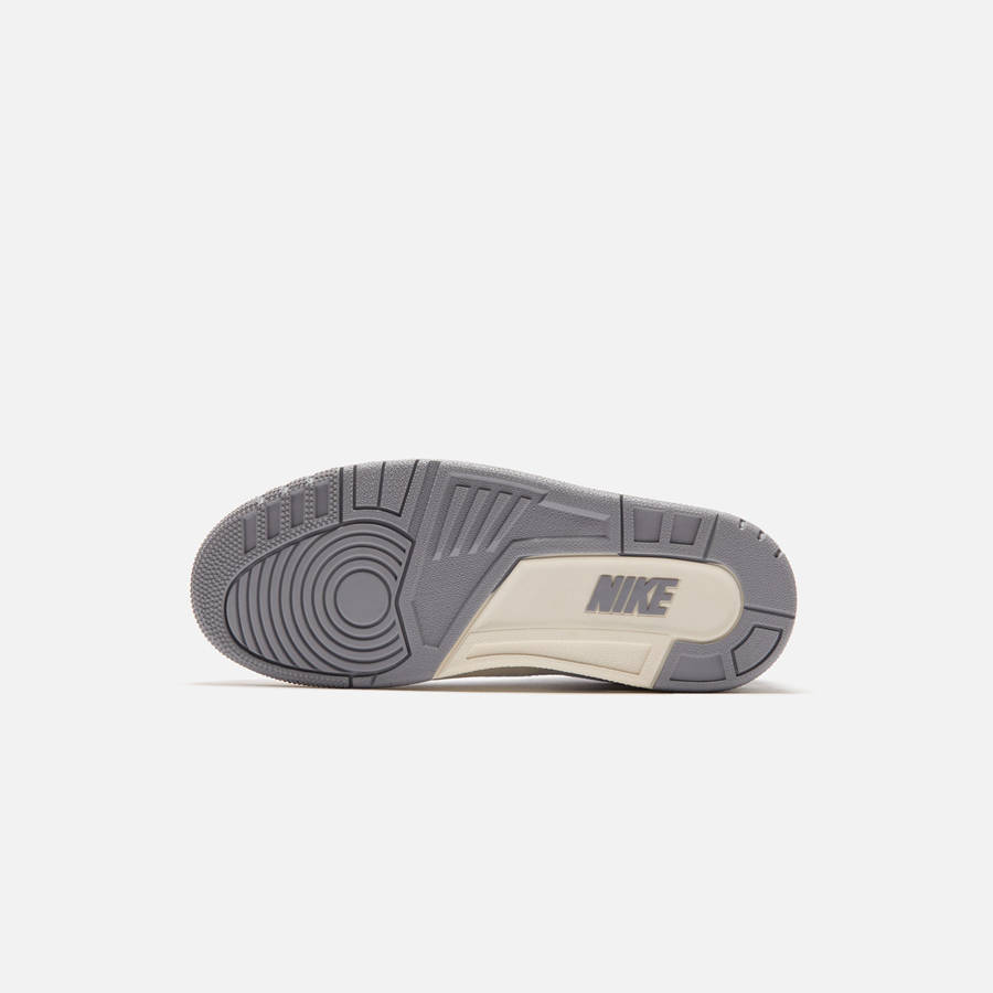 White / Grey Men Kith Jordan Air Jordan 2/3 Sneakers | 9613-OCMGZ