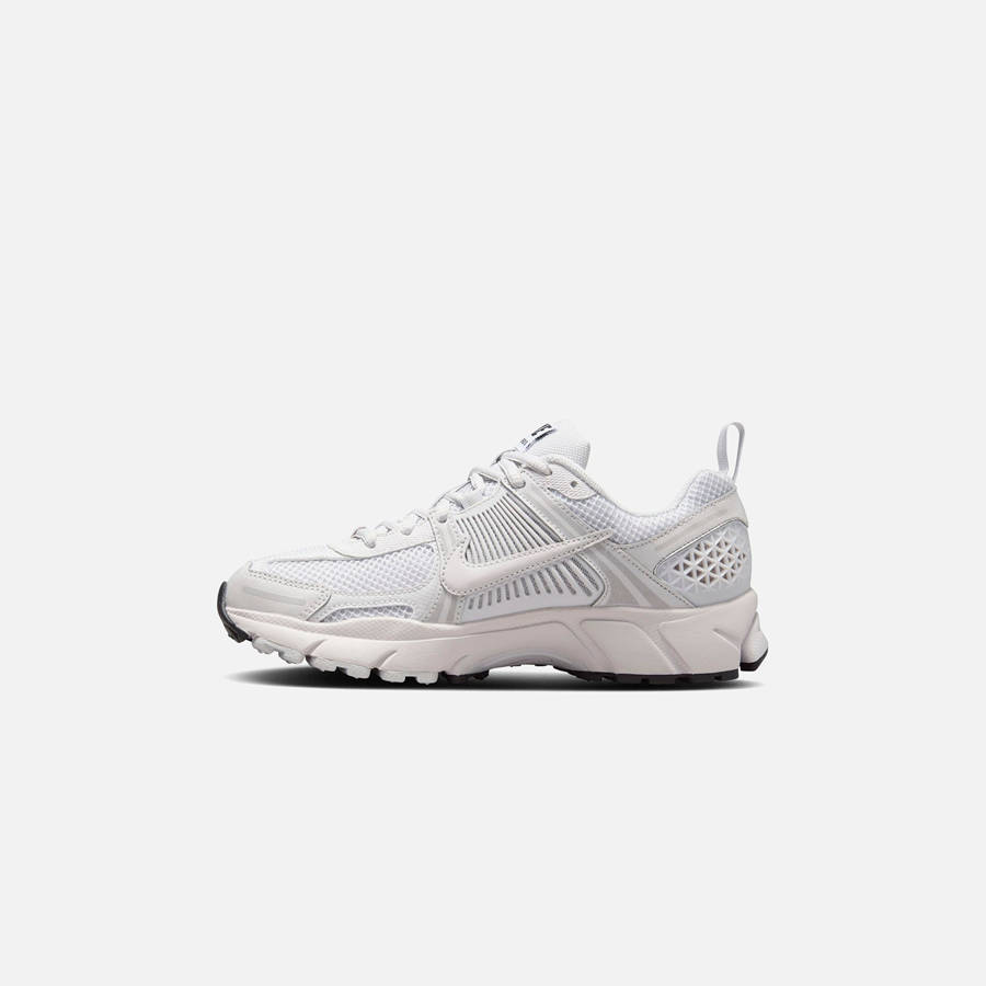 White / Grey / Black Kids' Kith Nike GS Zoom Vomero 5 Sneakers | 8504-PZYHN