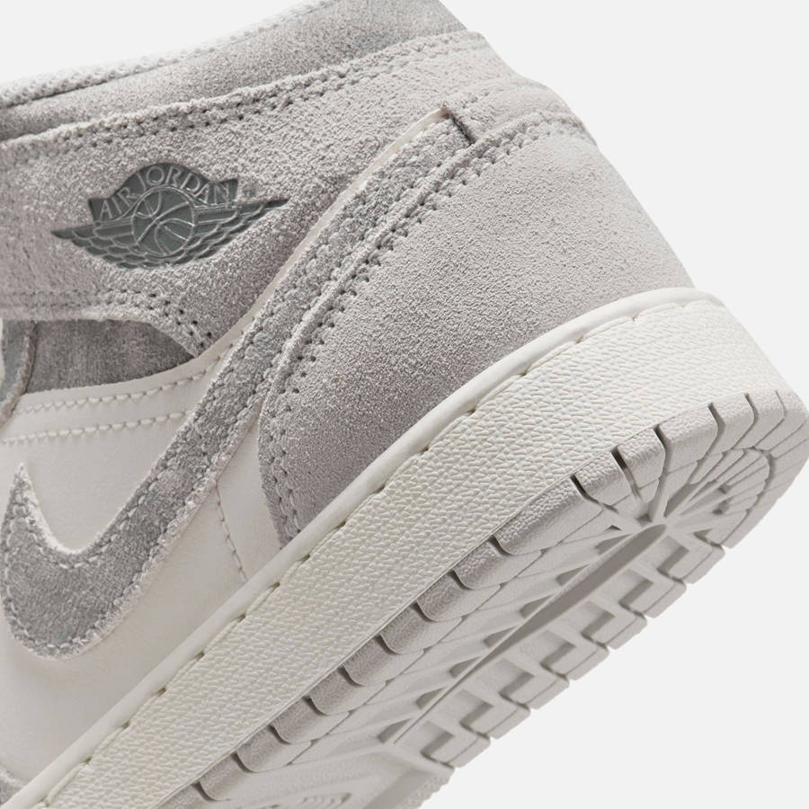 White / Grey / Green Kids' Kith Jordan GS Air Jordan 1 Mid SE Sneakers | 6231-ROUZN