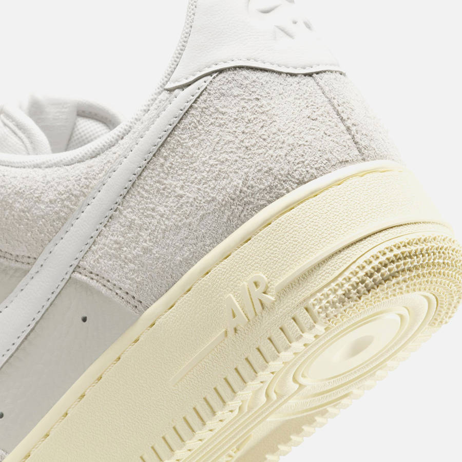 White / Light Beige Men Kith Nike Air Force 1 Low Sneakers | 0956-PGWSZ
