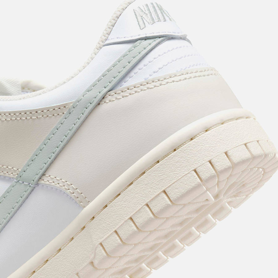 White / Light Silver Kids' Kith Nike GS Dunk Low Sneakers | 3457-LPMCJ