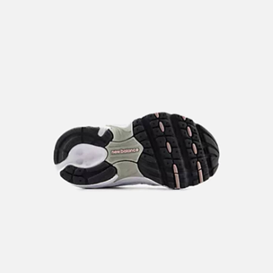 White / Pink Kids' Kith New Balance TD 530 Sneakers | 4285-RQHWU