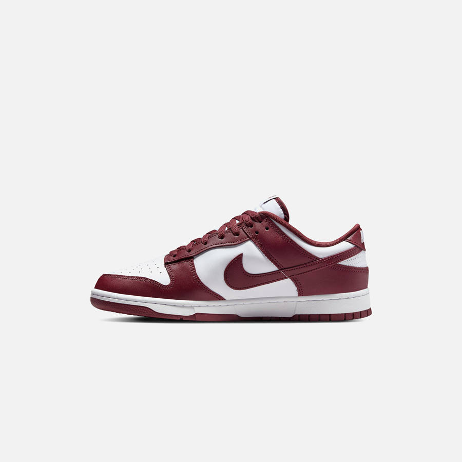 White / Red Men Kith Nike Dunk Low Retro Sneakers | 1740-BVOSJ