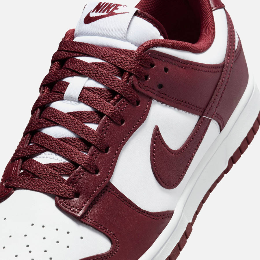 White / Red Men Kith Nike Dunk Low Retro Sneakers | 1740-BVOSJ