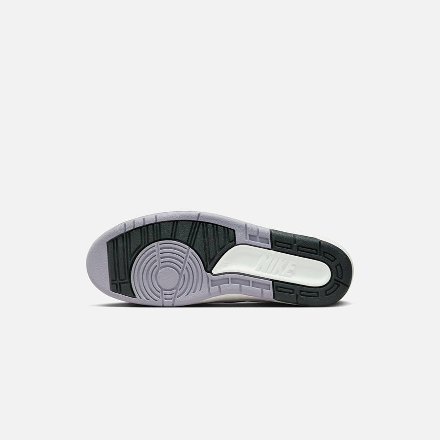 White / Red / Black / Grey Men Kith Jordan Air Jordan 2 Retro Sneakers | 1509-PHSNJ