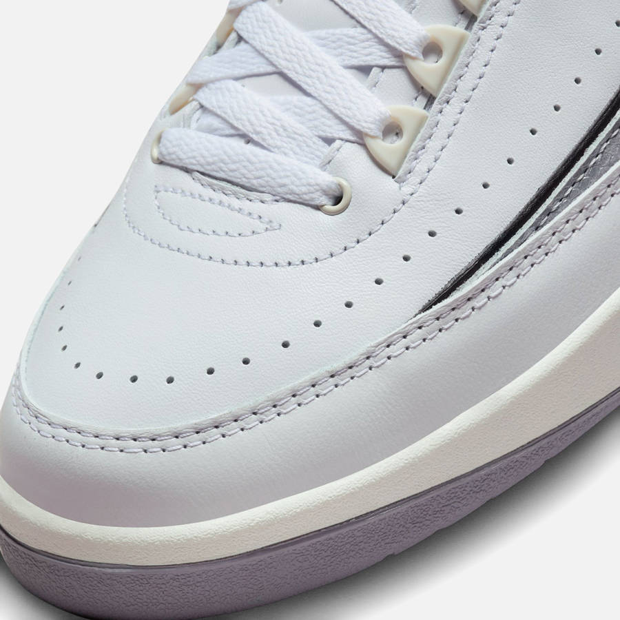 White / Red / Black / Grey Men Kith Jordan Air Jordan 2 Retro Sneakers | 1509-PHSNJ