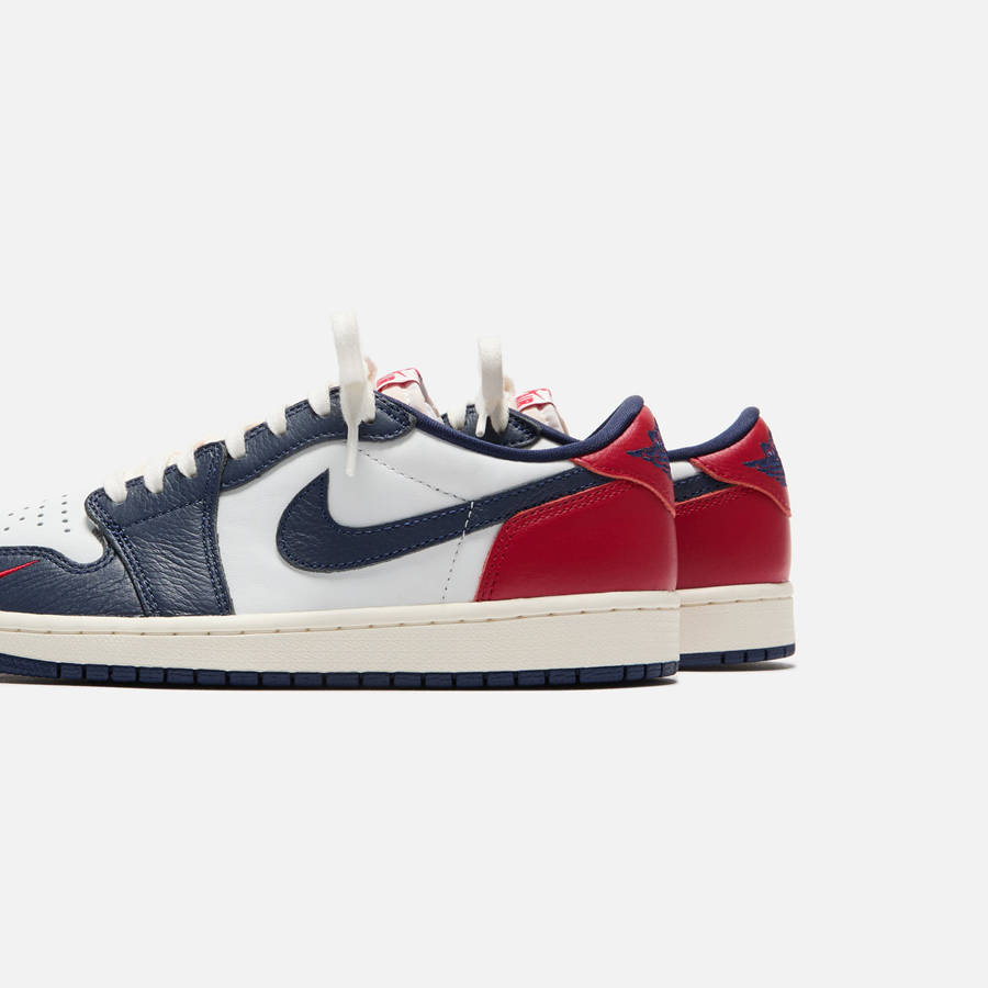 White / Red / Navy / Grey Men Kith Nike Air Jordan 1 Low OG Sneakers | 8059-YANSJ