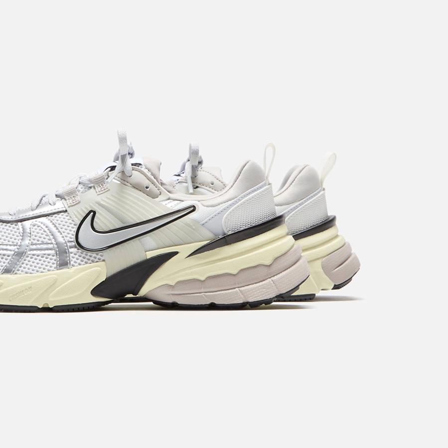 White / Silver Men Kith Nike V2K Run Sneakers | 5138-MRKDG