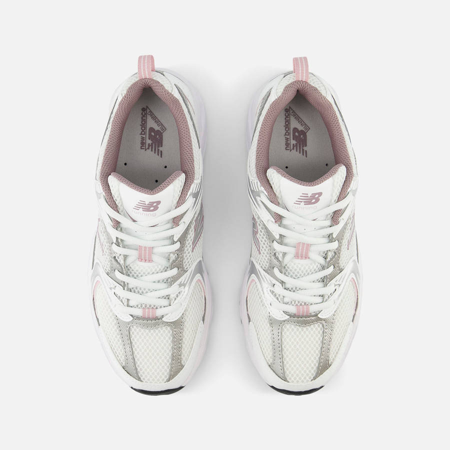 White / Silver / Burgundy / Pink Men Kith New Balance 530 Sneakers | 2874-WZLTM